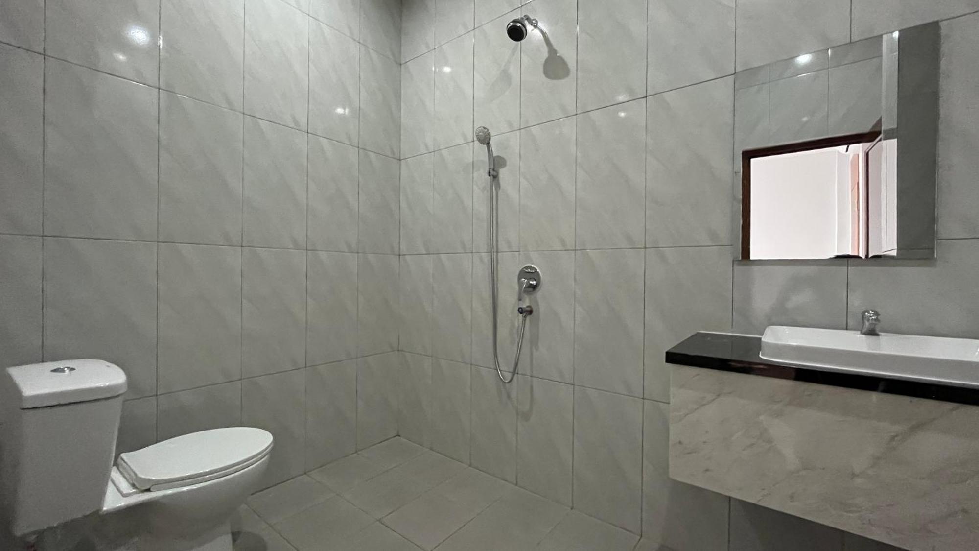 RedDoorz @ Jalan Diponegoro Lampung Hotel Bandar Lampung Bagian luar foto