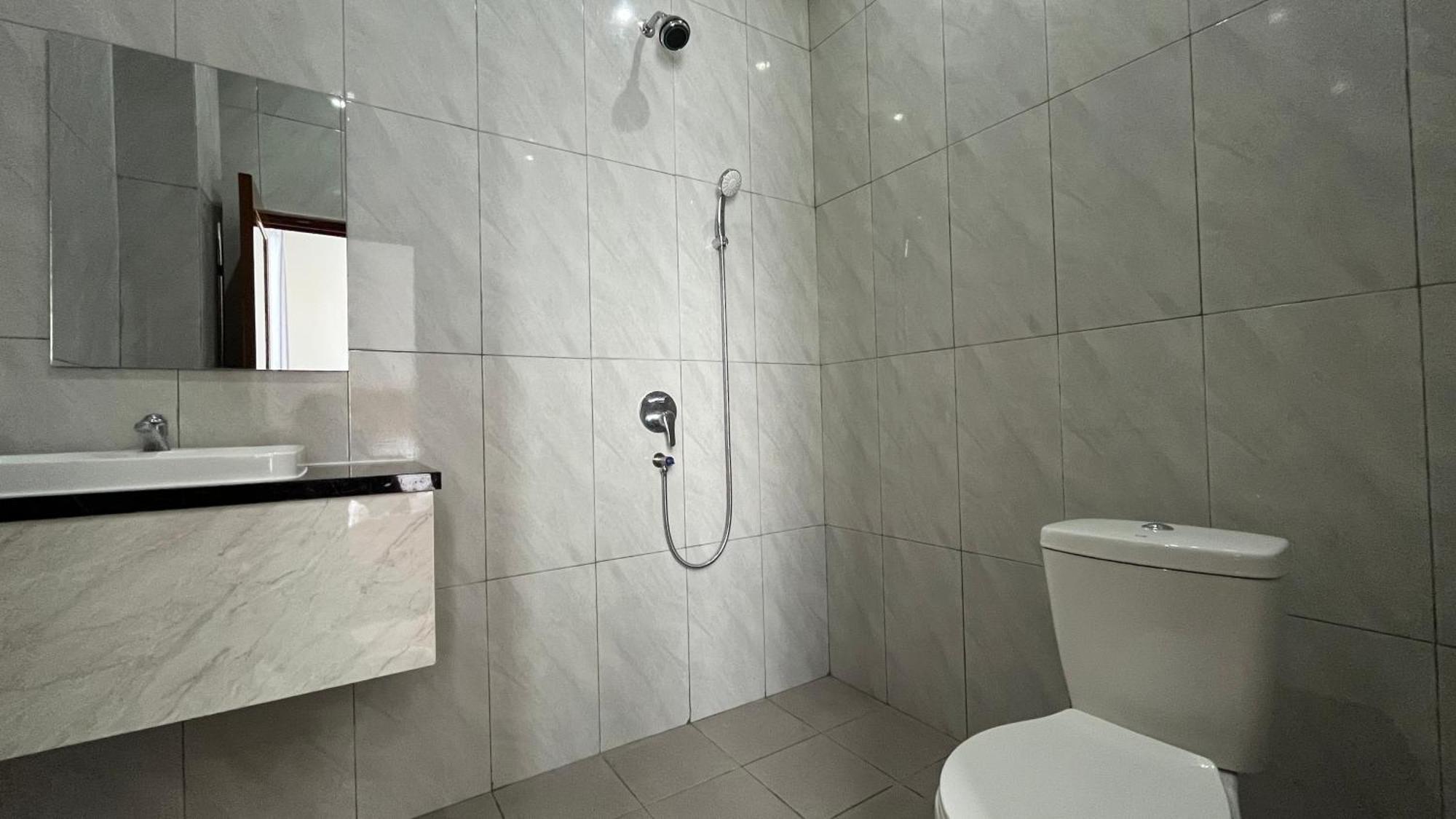 RedDoorz @ Jalan Diponegoro Lampung Hotel Bandar Lampung Bagian luar foto